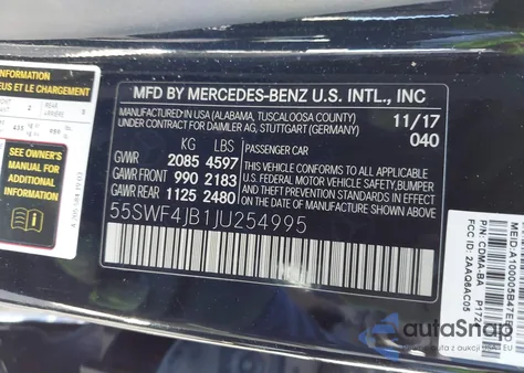2018 Mercedes-Benz C 300 z USA, uszkodzony, nr VIN 55SWF4JB1JU254995